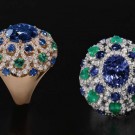 Crivelli, anello fantasia in oro rosa, con tanzanite centrale, brillanti bianchi, smeraldi, e zaffiri. Anello fantasia in oro bianco, con tanzanite centrale, brillanti, smeraldi e zaffiri