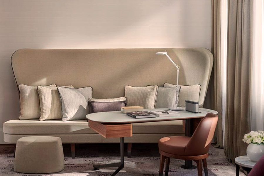 Luxury Hotel Mandarin Oriental Milan - interno salottino camera
