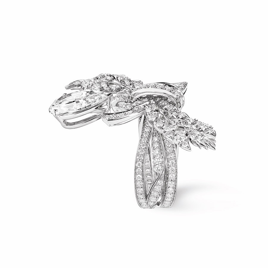 chaumet-anello-offrandes-dete-oro-bianco-diamanti-vista-laterale chaumet-anello-offrandes-dete-oro-bianco-diamanti-vista-laterale