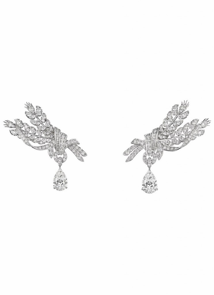 chaumet-orecchini-offrandes-oro-bianco-diamanti-foto02 chaumet-orecchini-offrandes-oro-bianco-diamanti-foto02
