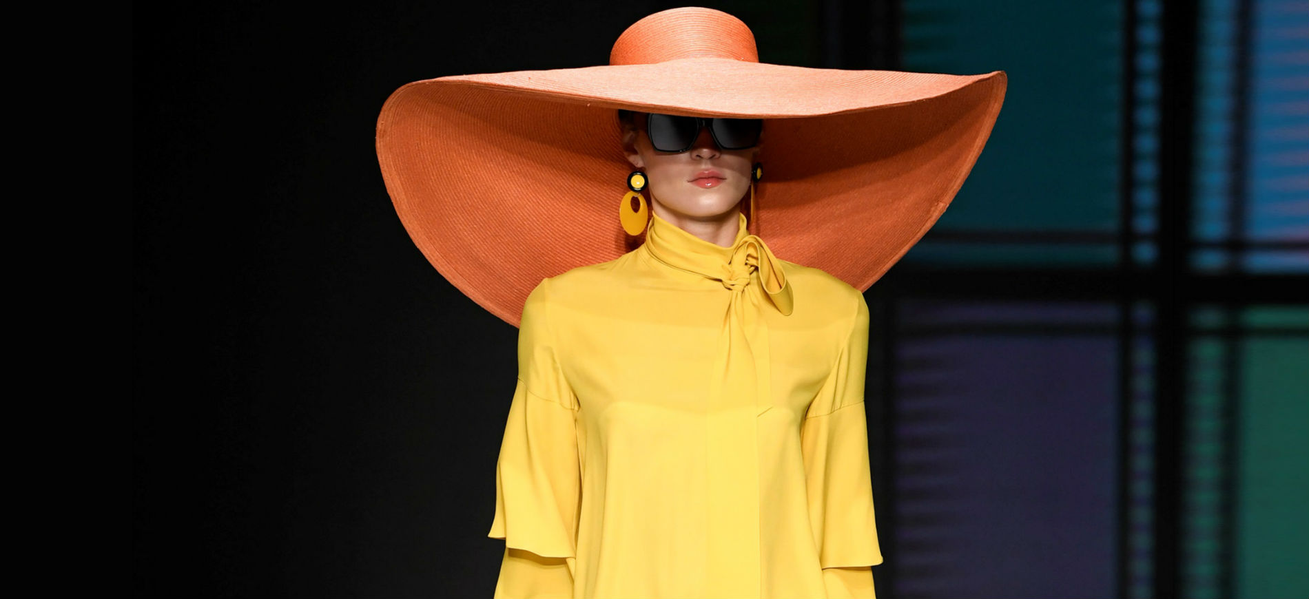 Daks - Milano Fashion Week: in passerella un modello femminile per la SS 2019