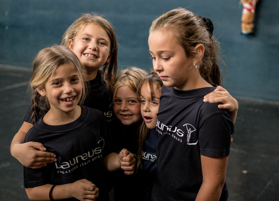 Alcuni bambini del progetto Polisportiva Napoli, sostenuto da Laureus Italia e IWC Schaffhausen