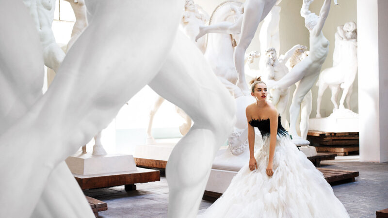 Mario Testino 1. Mario Testino - Sienna Miller, Rome, American Vogue, 2007 - Courtesy of 29 ARTS IN PROGRESS gallery