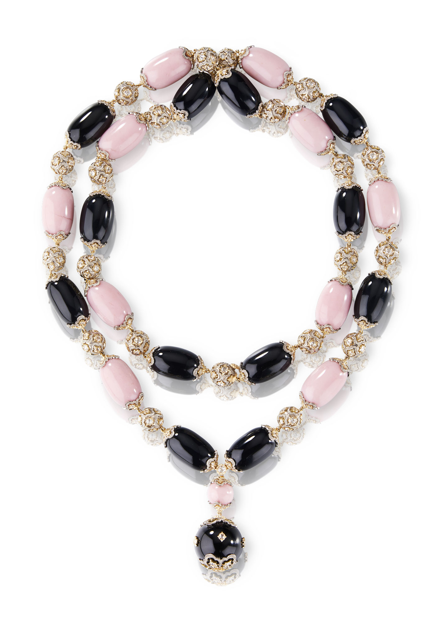 Alcune creazioni contemporanee della linea di collane ombelicali